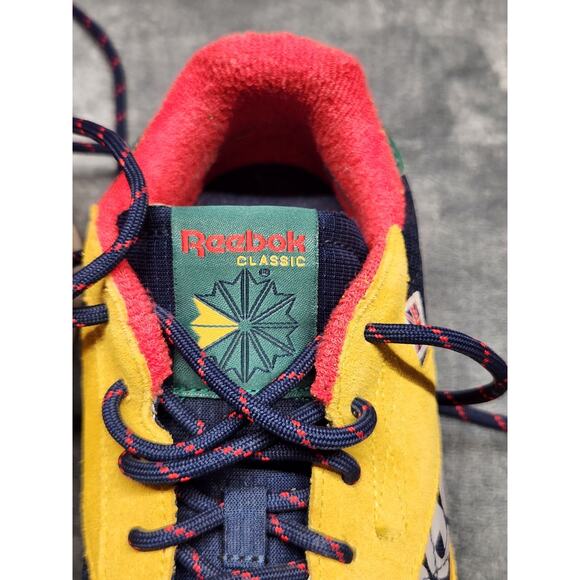 Reebok Classic Men’s 6 Yellow Navy Suede Gum Sole Retro Sneakers main image 10